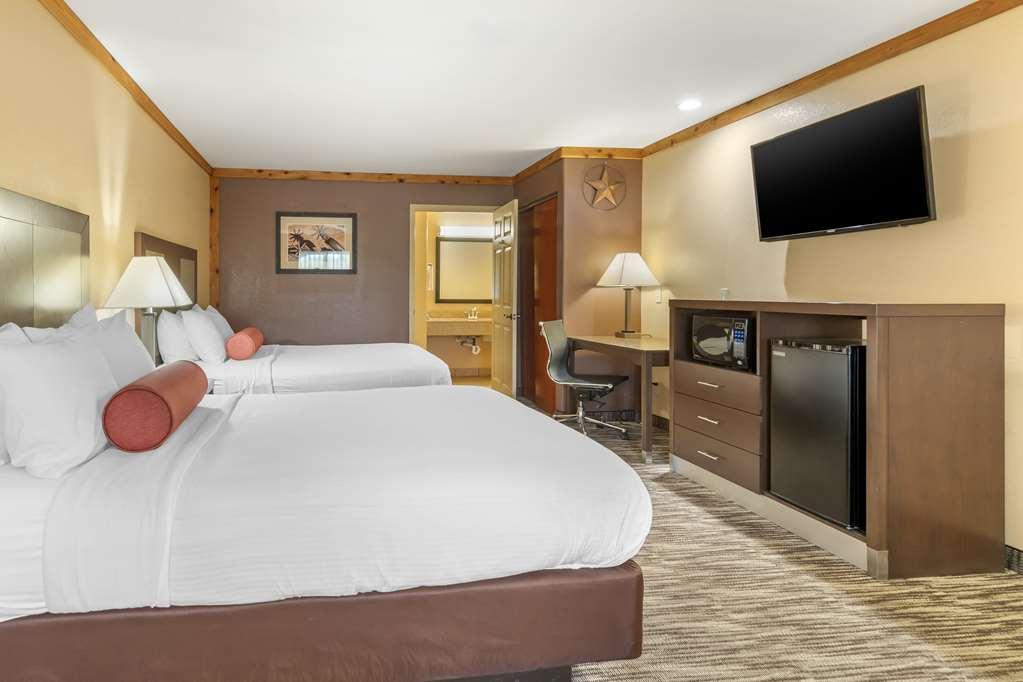 Best Western Windwood Inn & Suites Freer Room photo